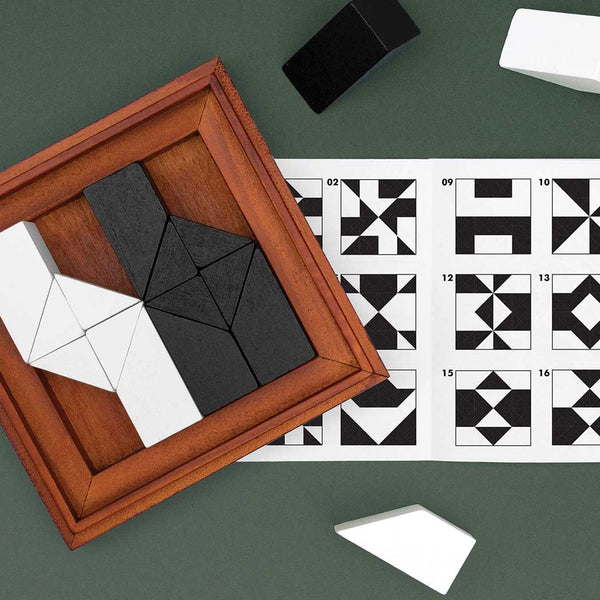 A Shapeshifter game with 80 puzzles to solve