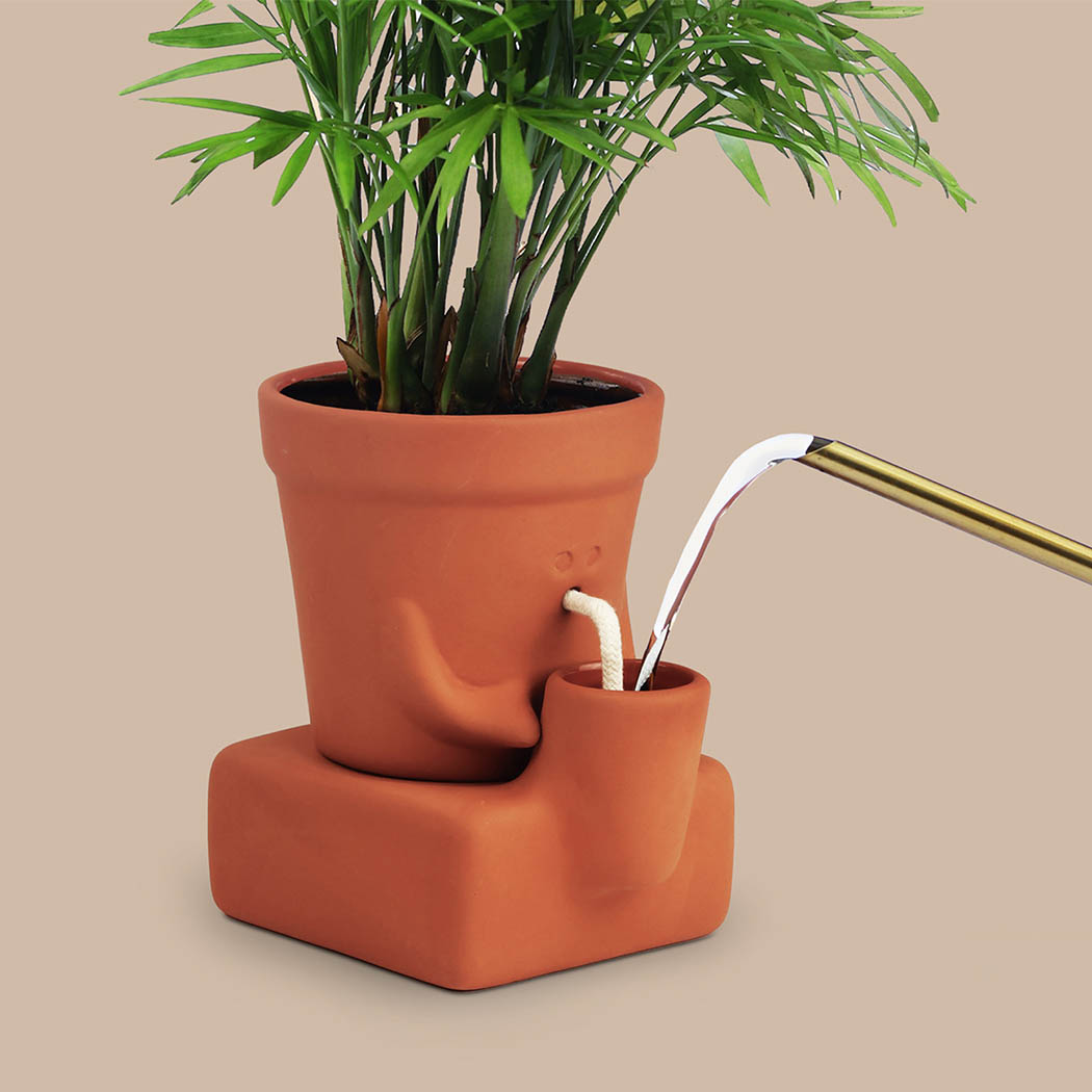 self watering indoor plant pots uk Pikkii Thirsty Planter